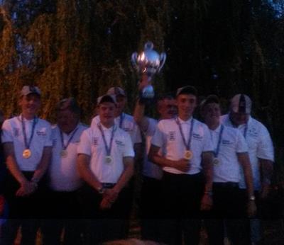 Englands junior world match fishing team.jpg